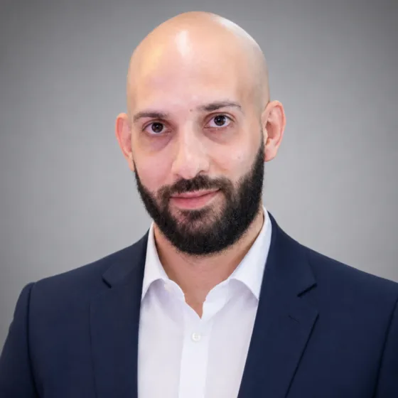 Photo professionnelle de Amine MEGDICHE, développeur AEM et Java Full Stack